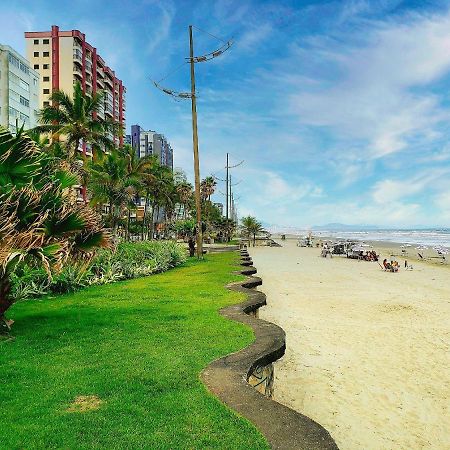 Apartamento na Vila Caiçara em Prédio Frente Mar com excelente localização por Reserva Praia Praia Grande  Exterior foto